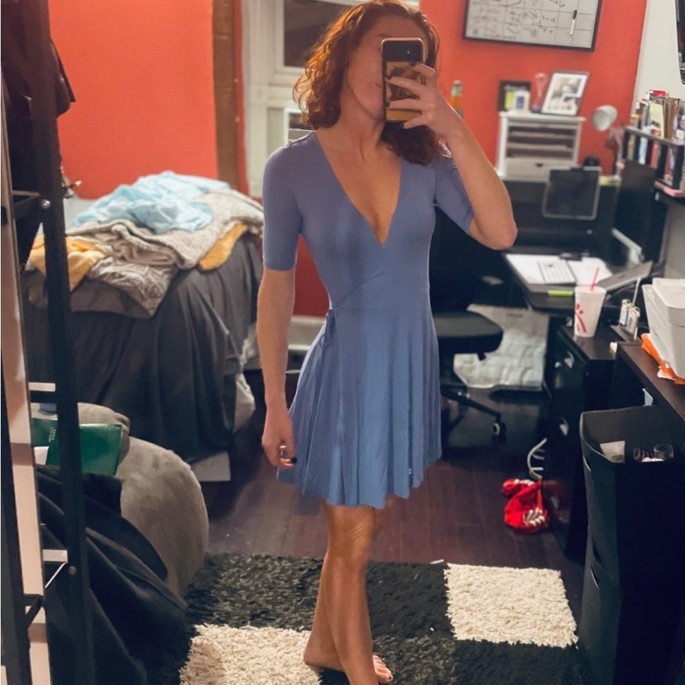 Dress - Picture 3 of 7